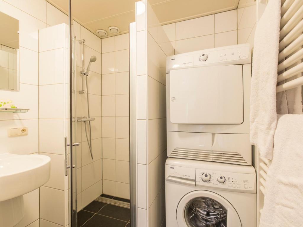 Comfort 6-Person Dog Bungalow In The Holiday Park Landal Heideheuvel Beekbergen Δωμάτιο φωτογραφία