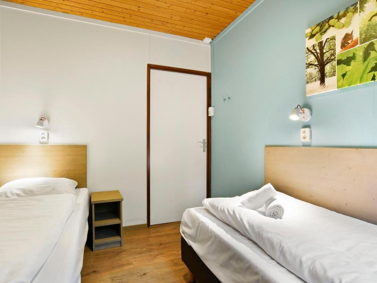 Comfort 6-Person Dog Bungalow In The Holiday Park Landal Heideheuvel Beekbergen Εξωτερικό φωτογραφία