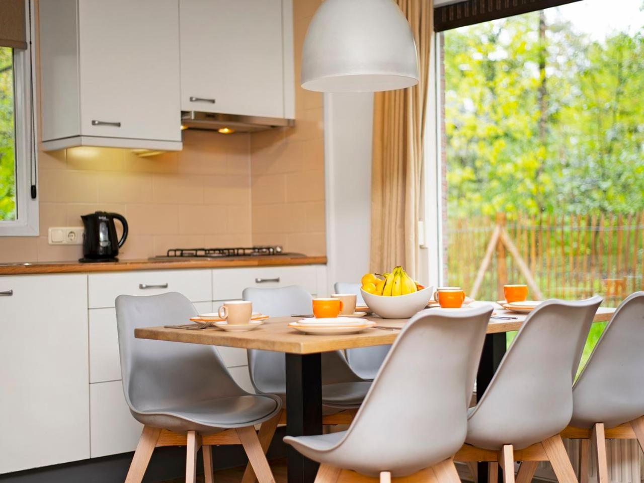 Comfort 6-Person Dog Bungalow In The Holiday Park Landal Heideheuvel Beekbergen Εξωτερικό φωτογραφία